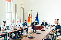 Arbeitsgemeinschaft der Hilfsorganisationen mit Brandenburgs Innenminister Michael Stübgen