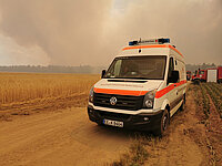 Katastrophenschutz-Einsatzfahrzeug des DRK-Kreisverbands Lausitz e.V. beim Waldbrandeinsatz 2022.